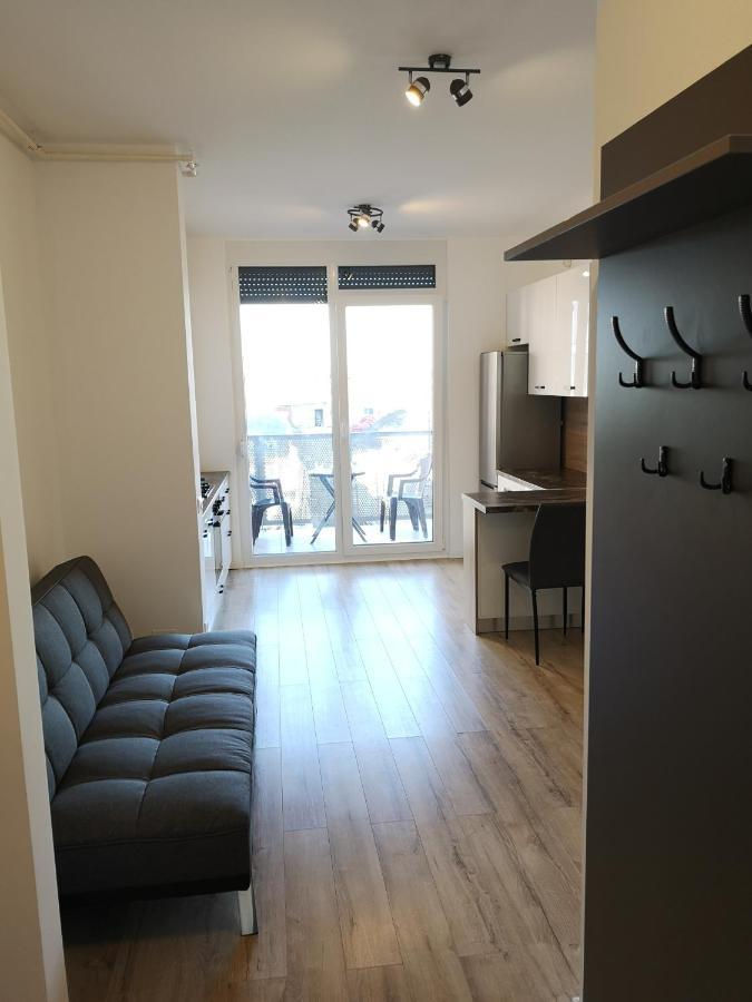 Ared-Atrium Mall Chrysflatty3 Premium Apartment 60Mp Arad Exterior photo