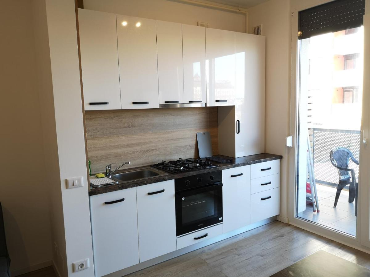 Ared-Atrium Mall Chrysflatty3 Premium Apartment 60Mp Arad Exterior photo
